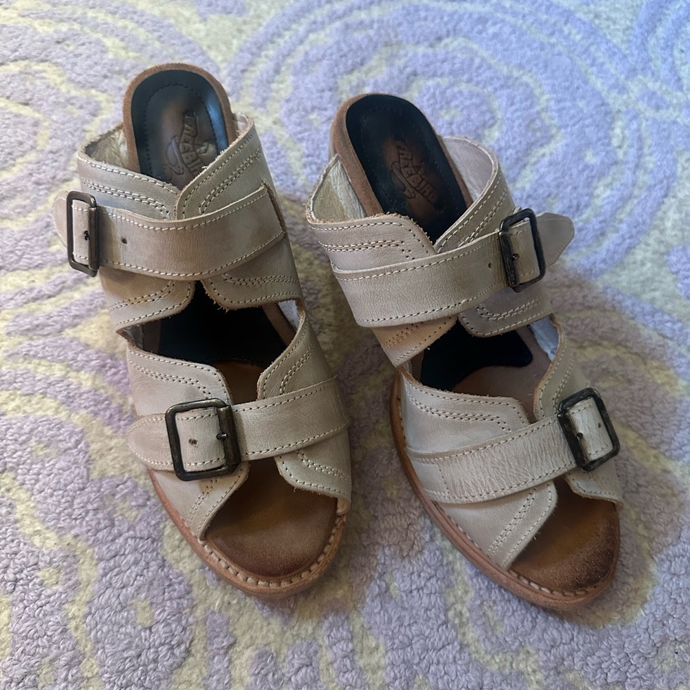 Freebird Caprice Beige Buckle Sandals
